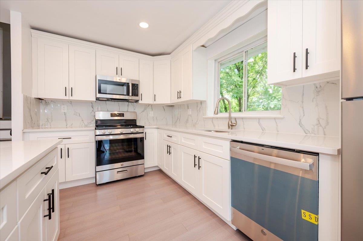 Single Family Avenue M  Brooklyn, NY 11234, MLS-884548-5