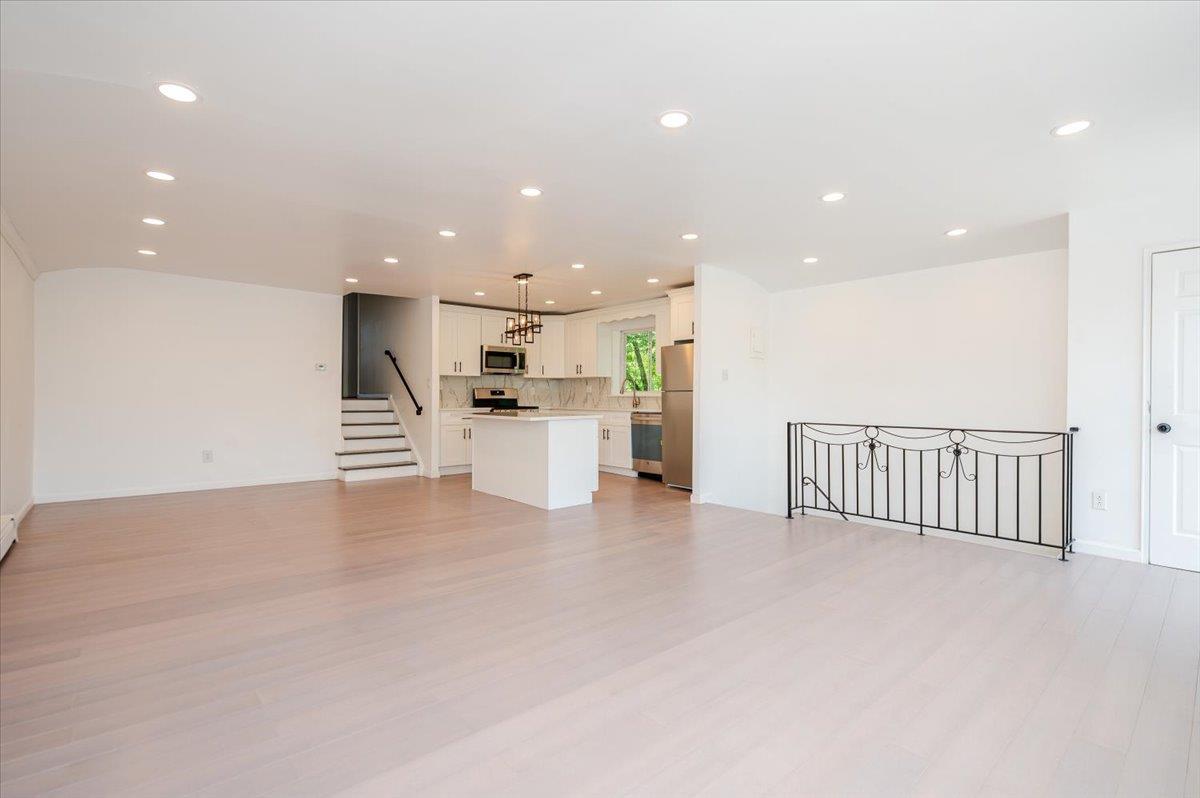 Single Family Avenue M  Brooklyn, NY 11234, MLS-884548-7