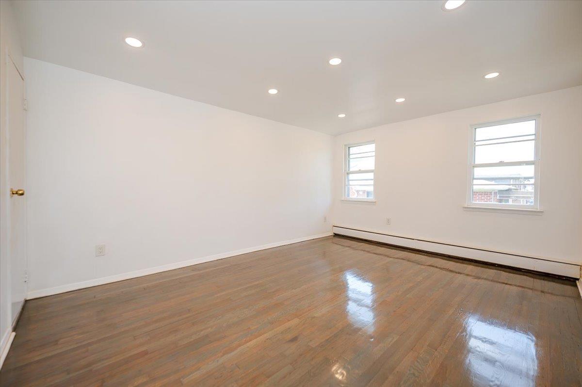 Single Family Avenue M  Brooklyn, NY 11234, MLS-884548-9