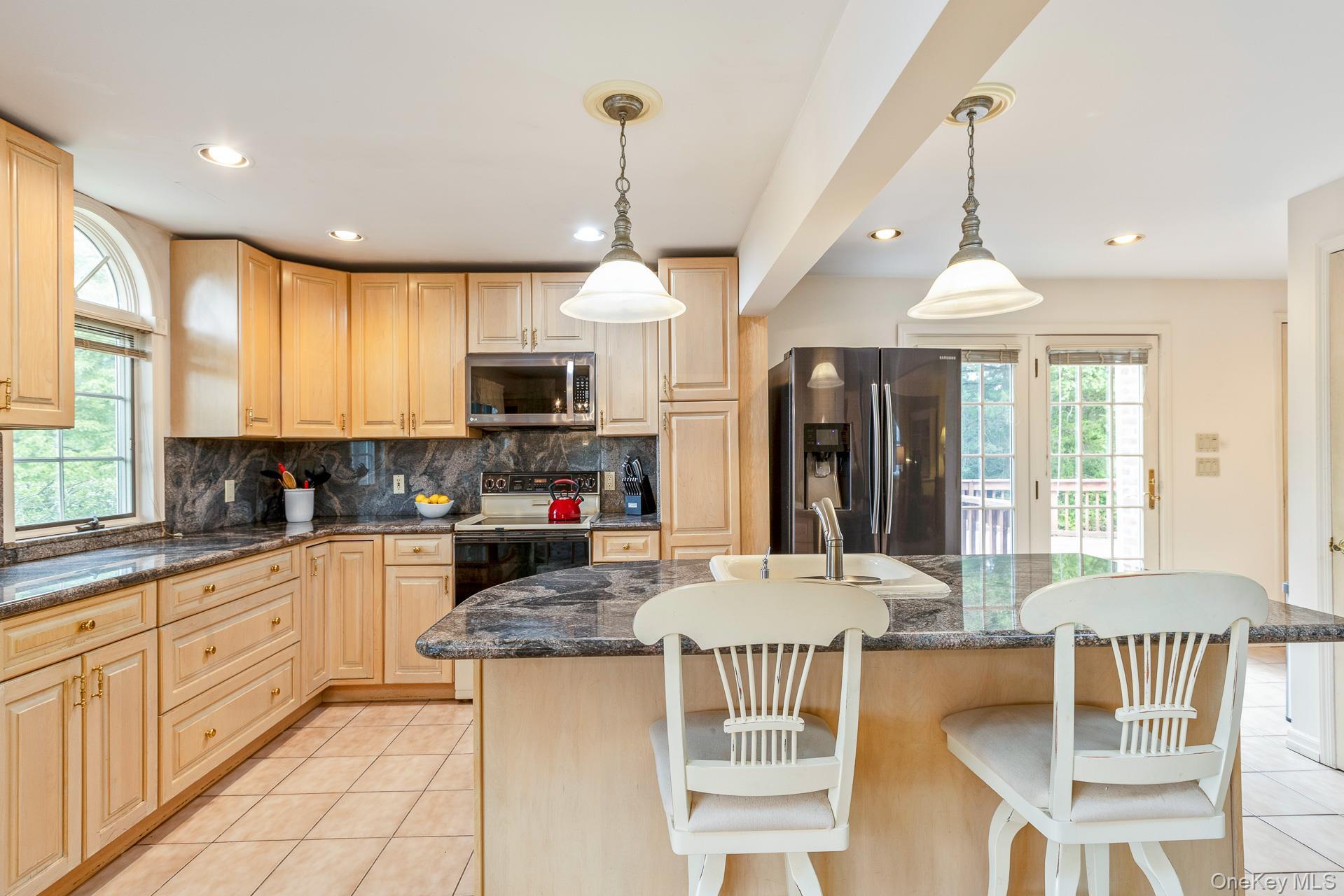 Single Family Garfield Suffolk County, NY 11767, MLS-884569-10