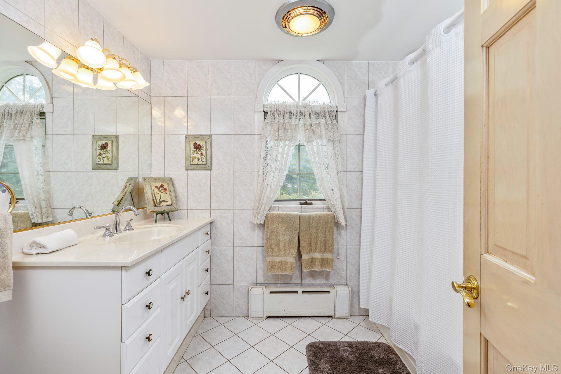 Single Family Garfield Suffolk County, NY 11767, MLS-884569-15