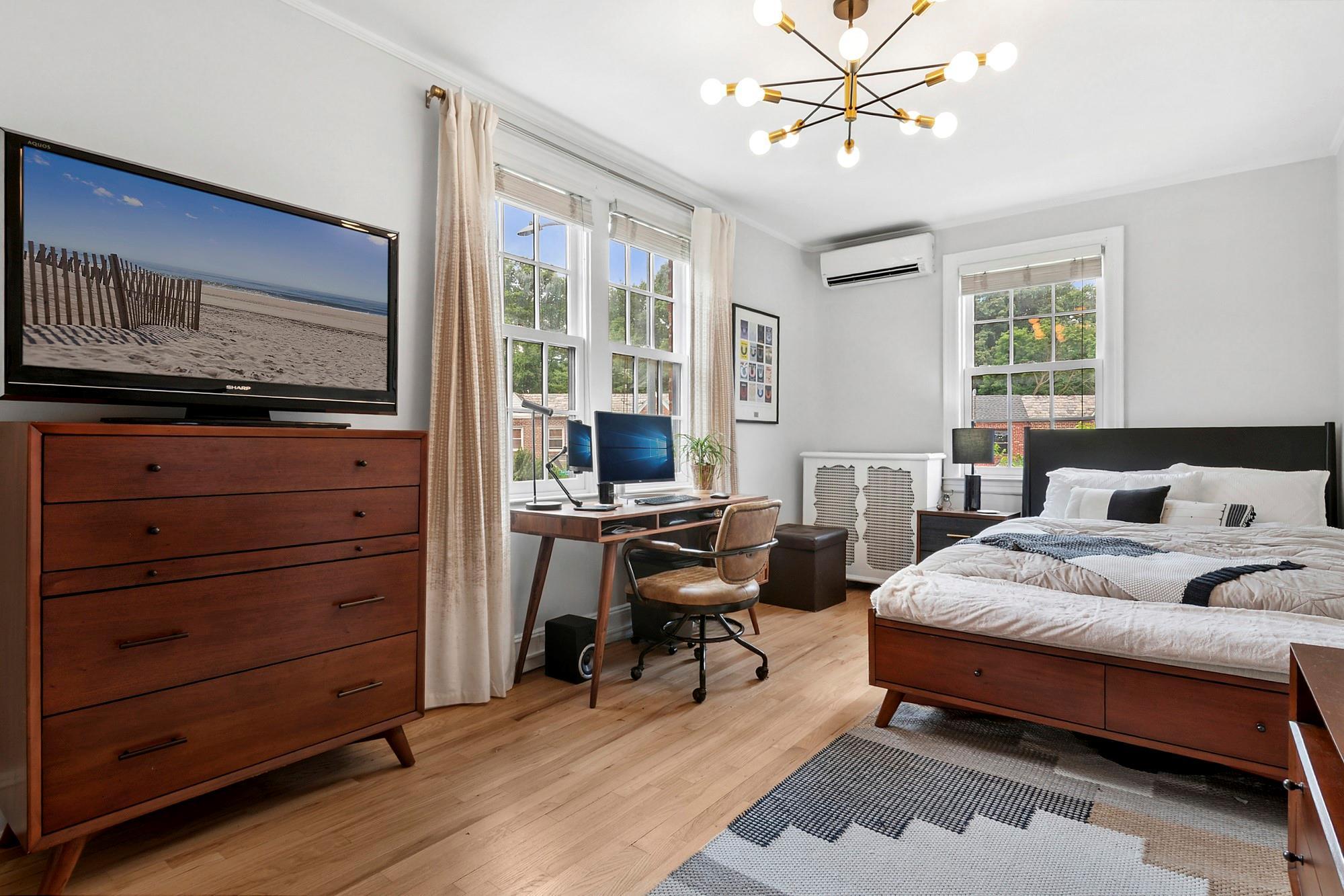 Single Family 68th Avenue  Queens, NY 11375, MLS-884577-22