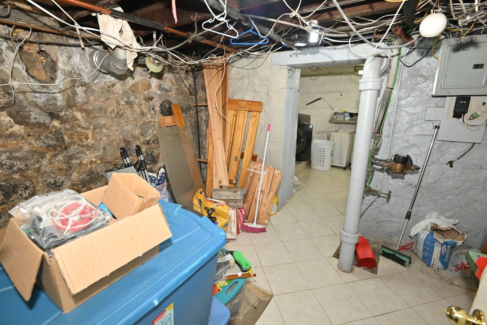 Single Family 93rd  Queens, NY 11416, MLS-884583-38