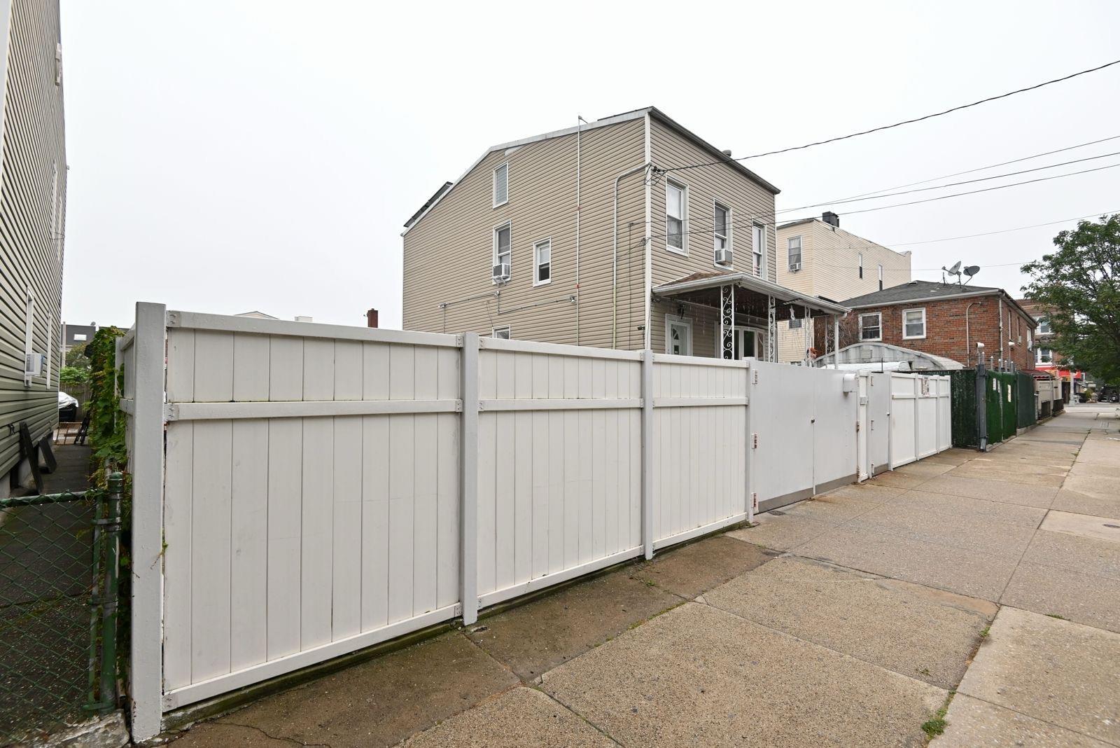 Single Family 93rd  Queens, NY 11416, MLS-884583-5