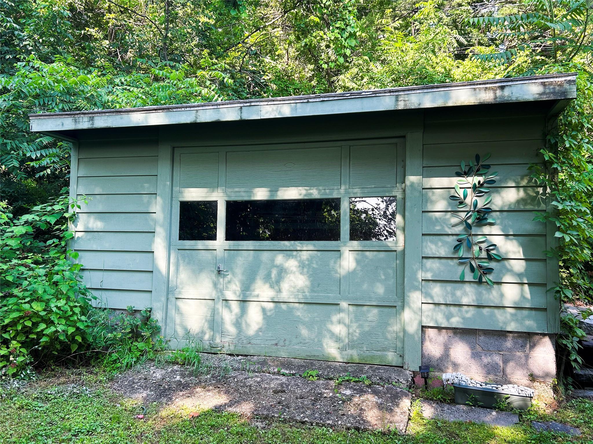 Single Family Mills Cross  Dutchess County, NY 12580, MLS-884601-42