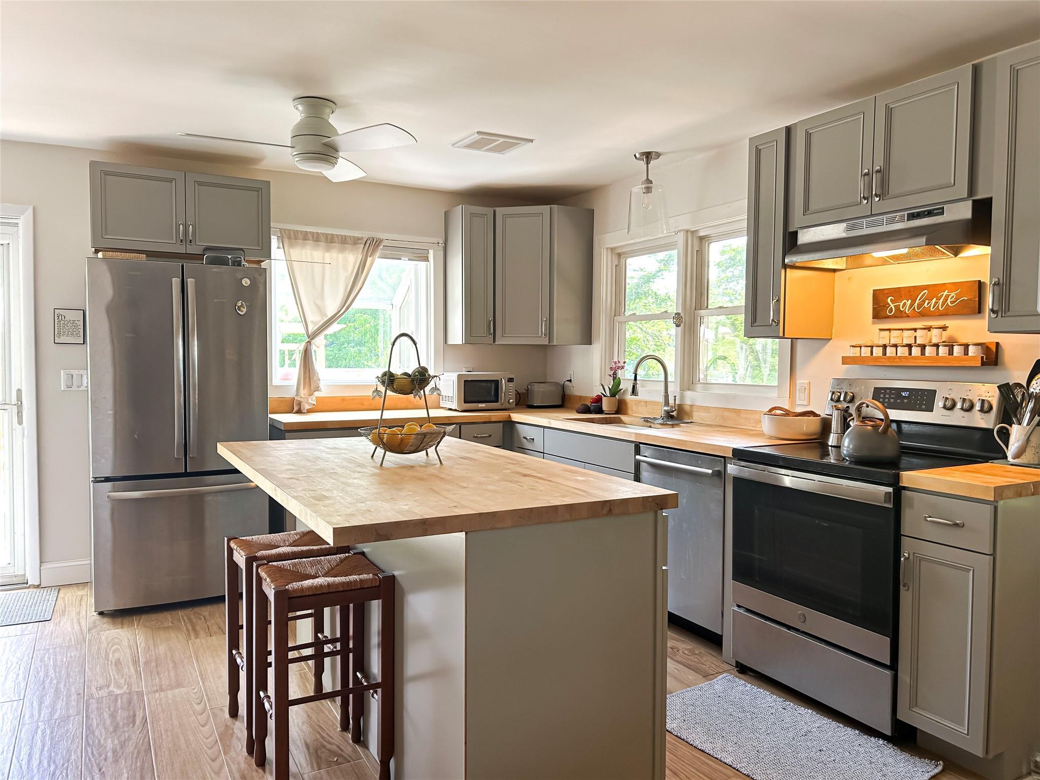 Single Family Mills Cross  Dutchess County, NY 12580, MLS-884601-9
