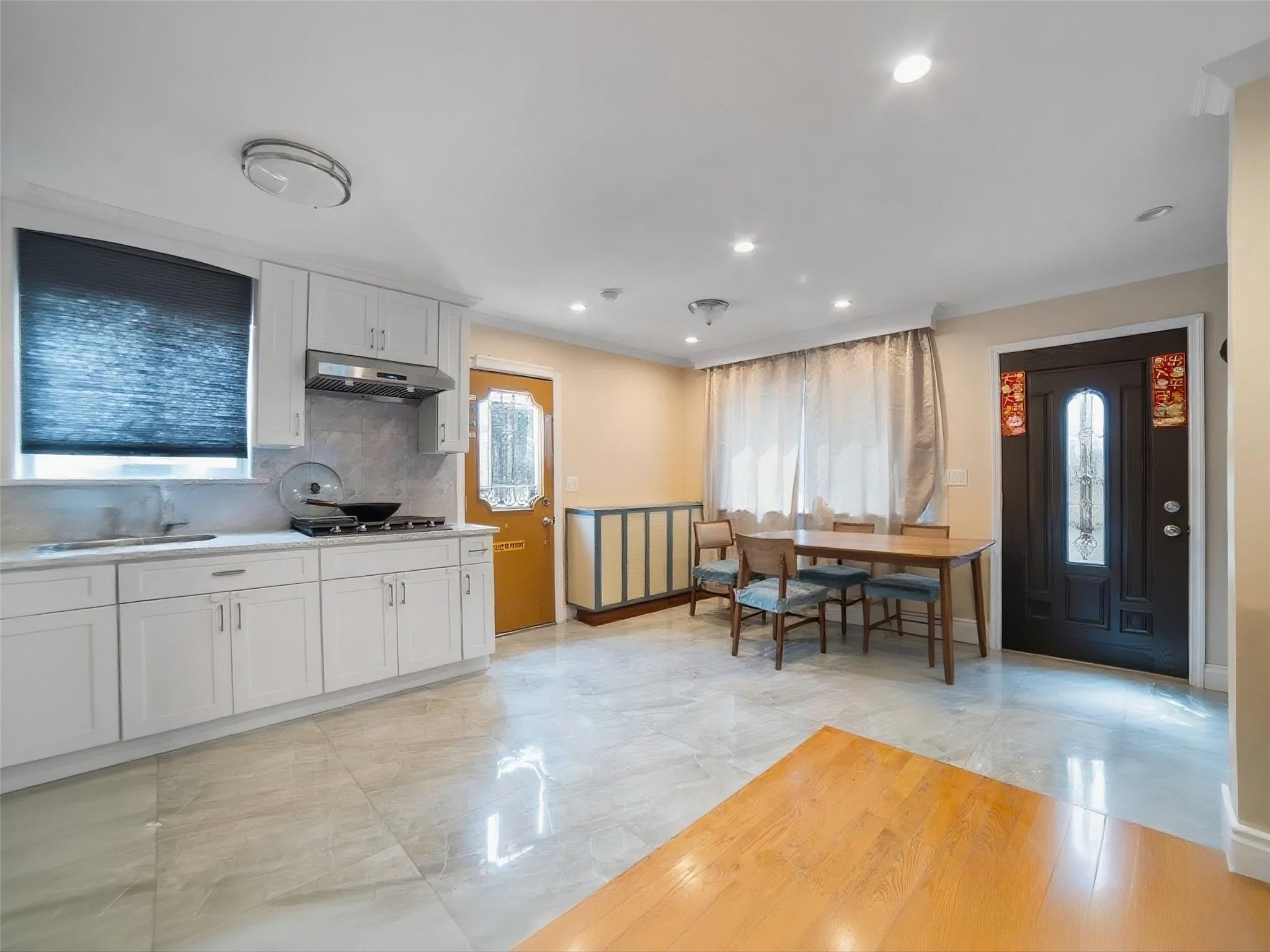 Single Family 123  Queens, NY 11356, MLS-884615-4