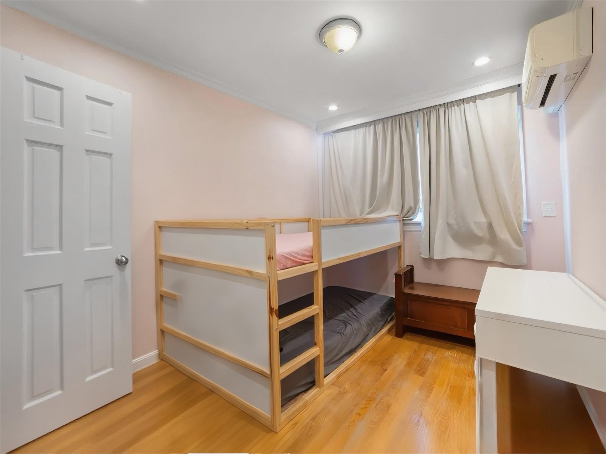 Single Family 123  Queens, NY 11356, MLS-884615-8