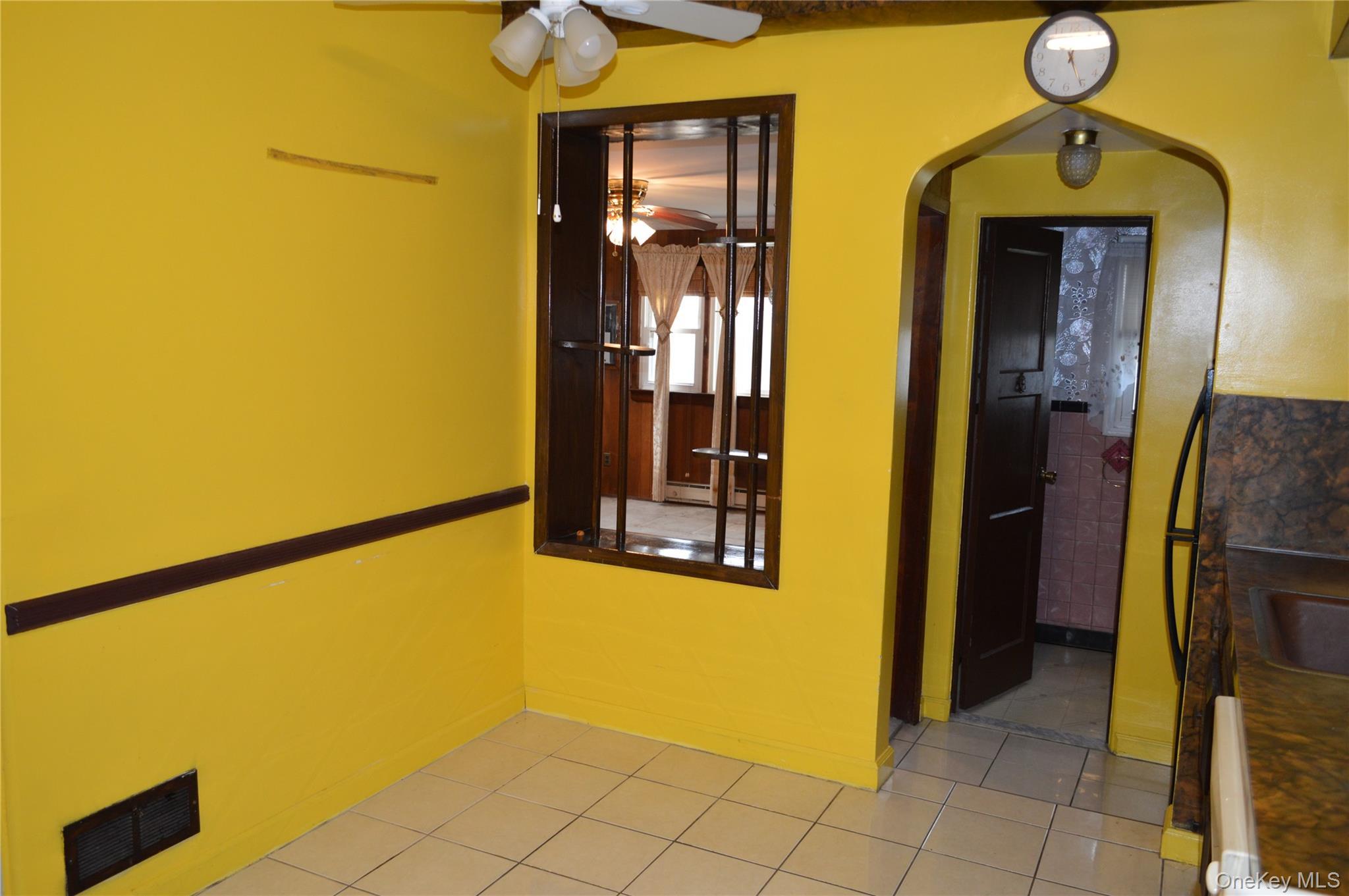 Single Family Garnet Nassau County, NY 11003, MLS-884634-25