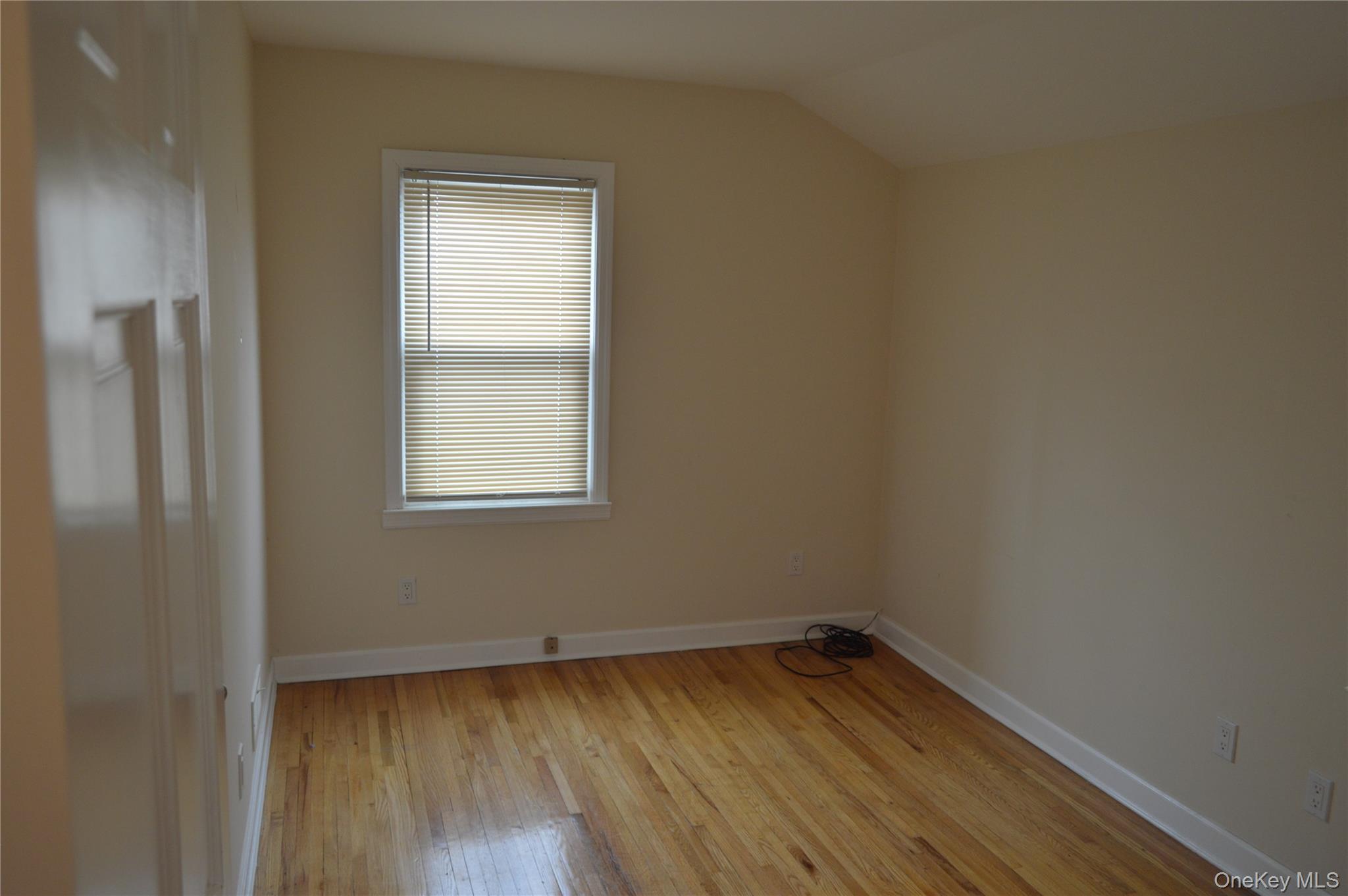 Single Family Garnet Nassau County, NY 11003, MLS-884634-34