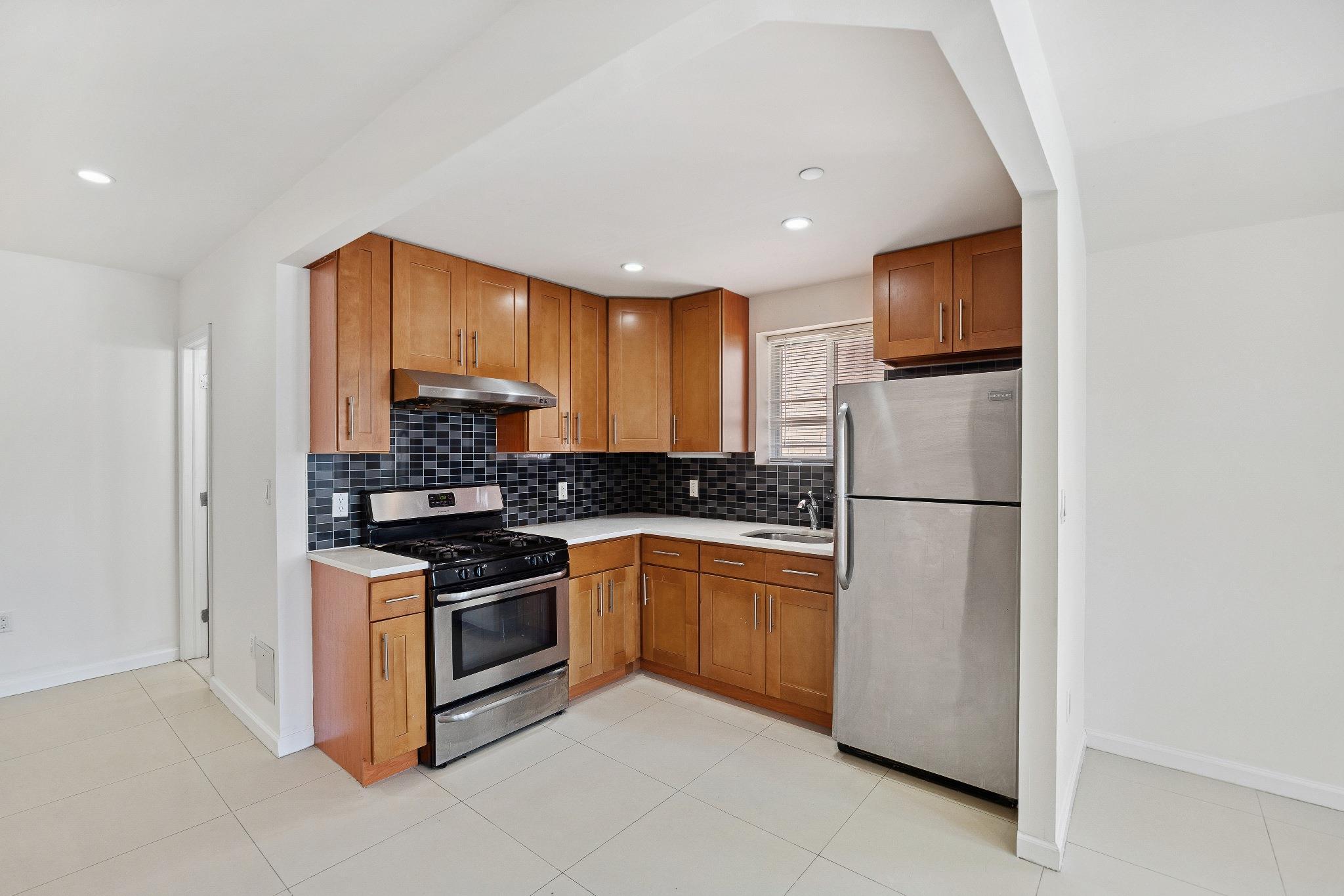 Single Family 160th  Queens, NY 11358, MLS-884697-17
