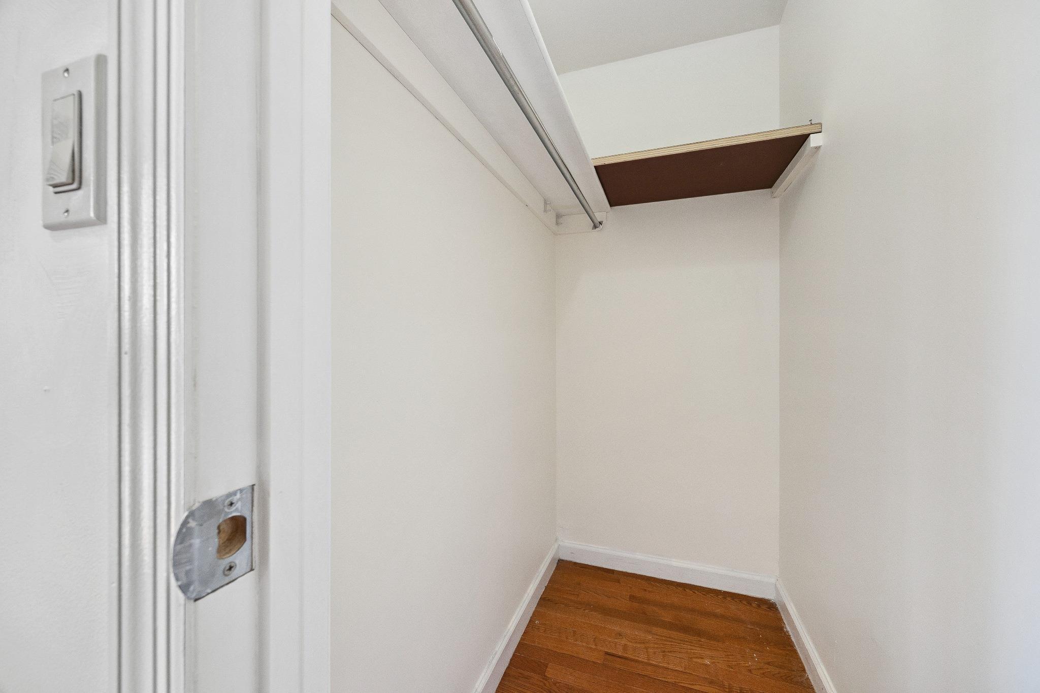 Single Family 160th  Queens, NY 11358, MLS-884697-21