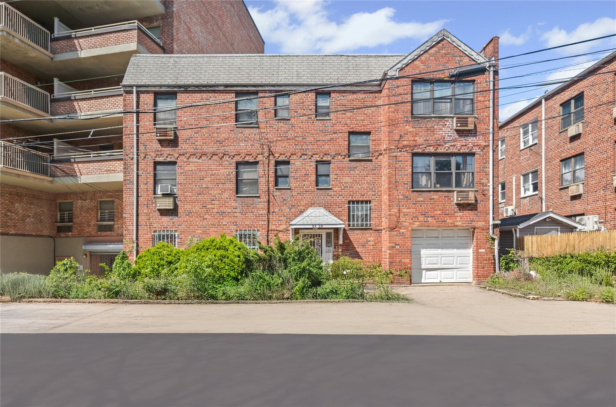 Single Family Smedley  Queens, NY 11435, MLS-884739-2