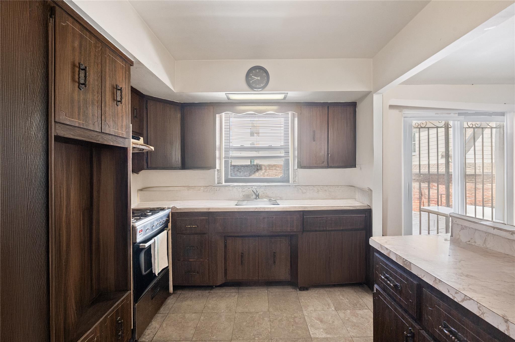 Single Family Smedley  Queens, NY 11435, MLS-884739-22