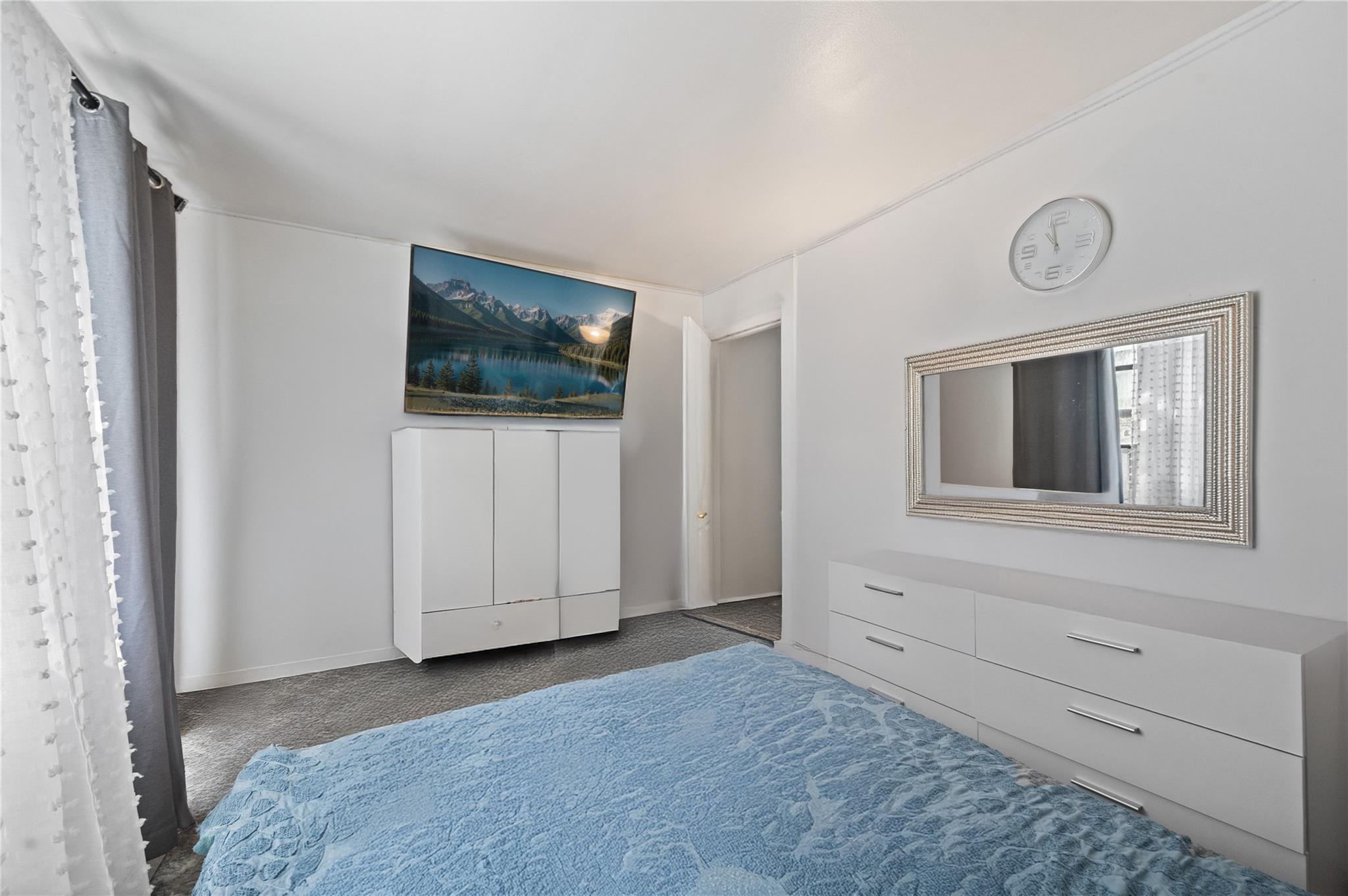 Single Family Smedley  Queens, NY 11435, MLS-884739-30