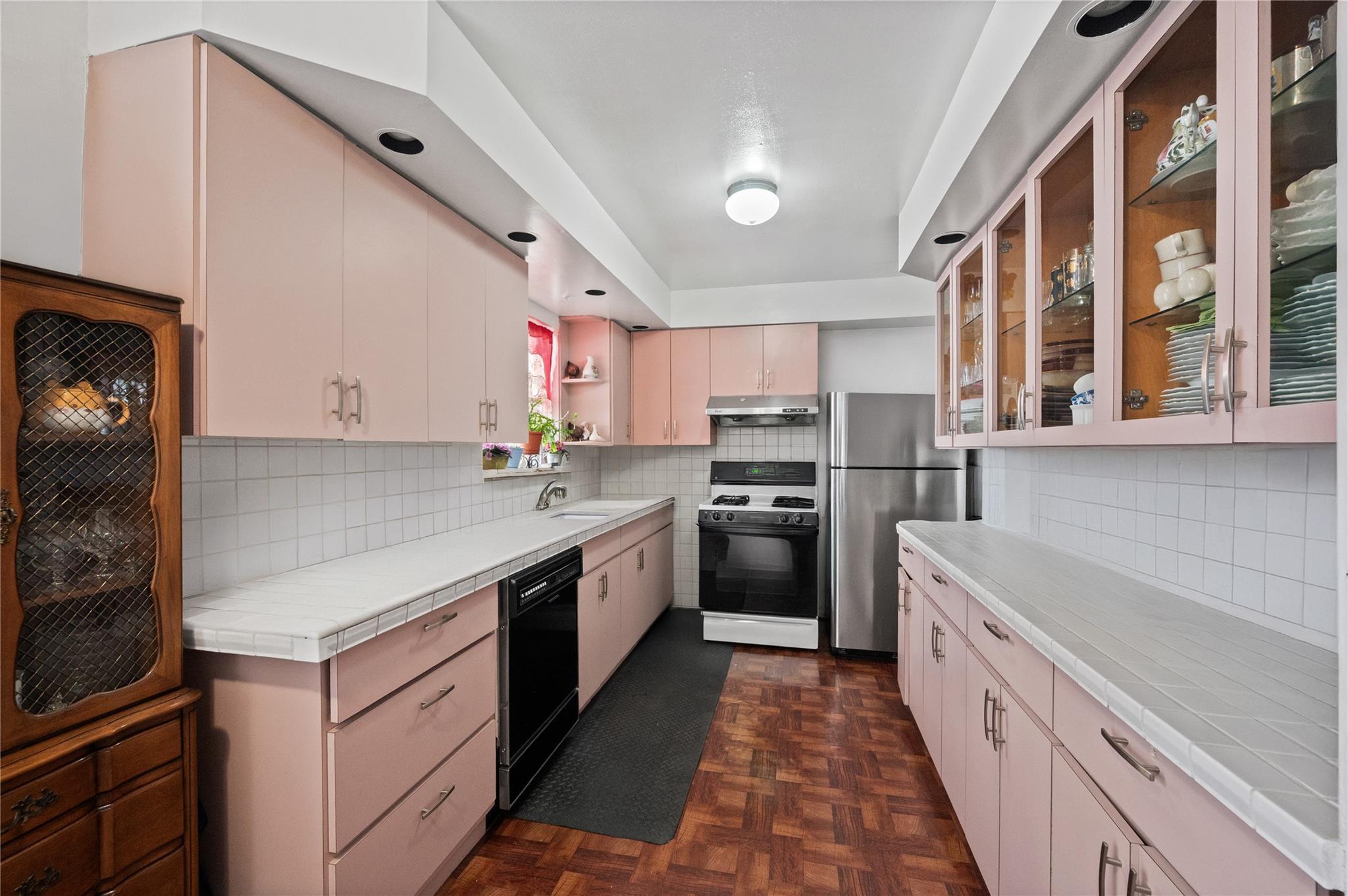 Single Family Smedley  Queens, NY 11435, MLS-884739-34