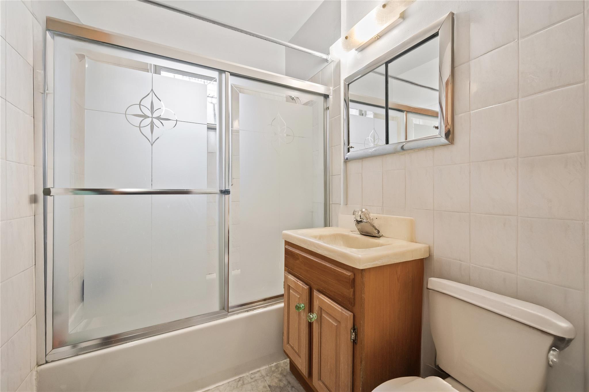 Single Family Smedley  Queens, NY 11435, MLS-884739-36