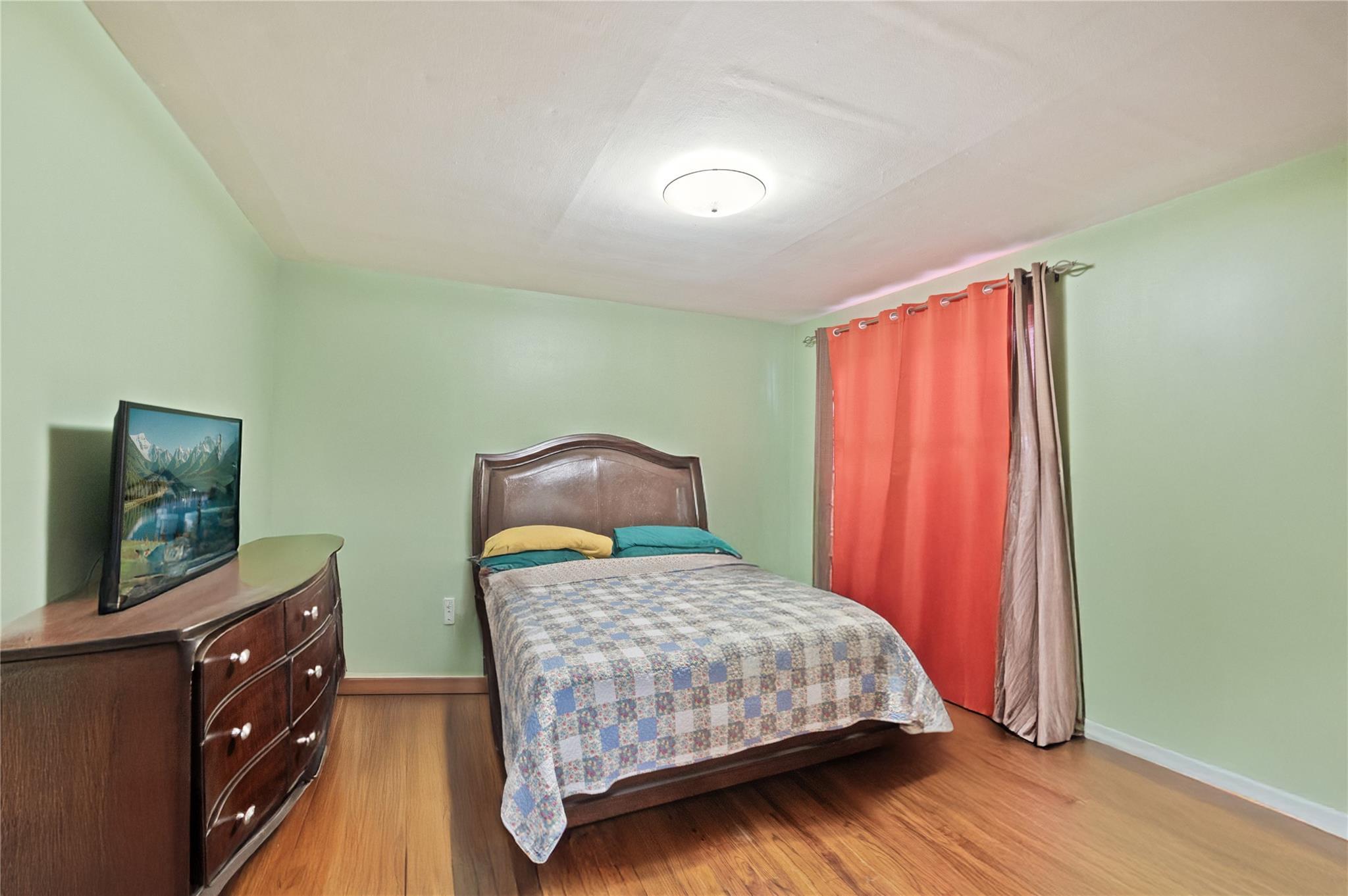 Single Family Smedley  Queens, NY 11435, MLS-884739-37