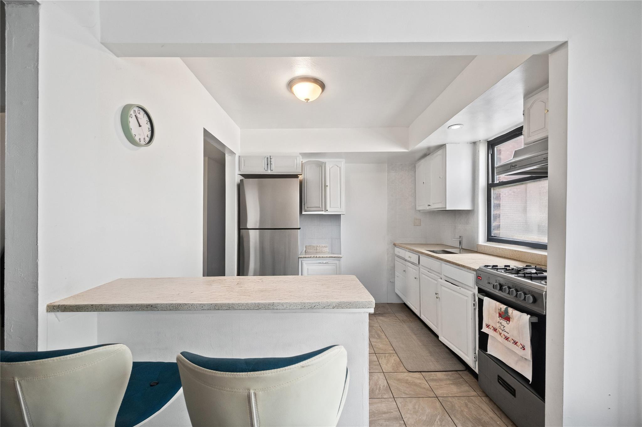 Single Family Smedley  Queens, NY 11435, MLS-884739-4