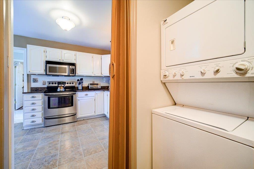 Single Family New Paltz  Ulster County, NY 12528, MLS-884753-16