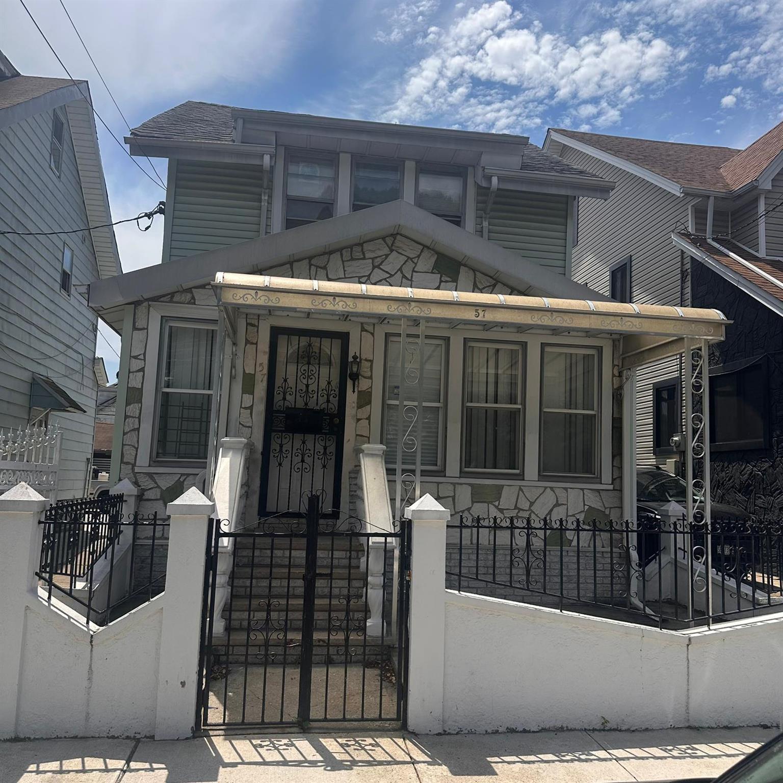 Single Family Bulwer  Brooklyn, NY 11207, MLS-884781-21