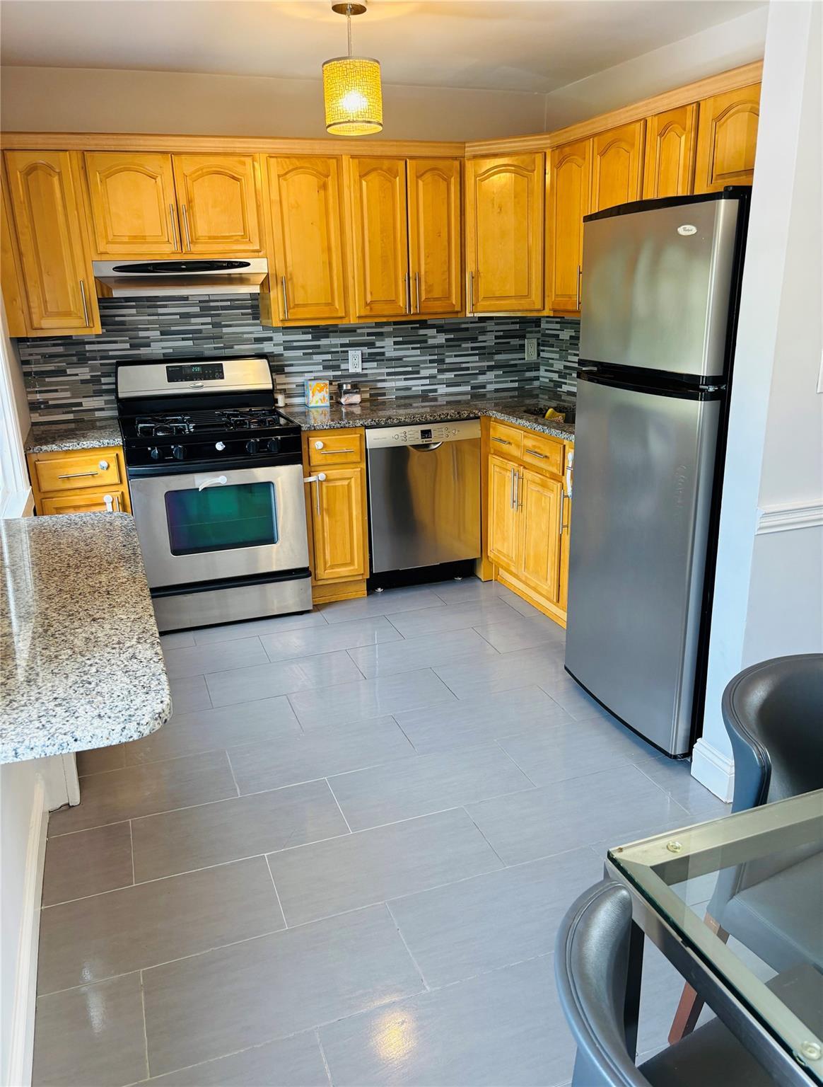 Coop Leewood  Westchester County, NY 10709, MLS-884820-3
