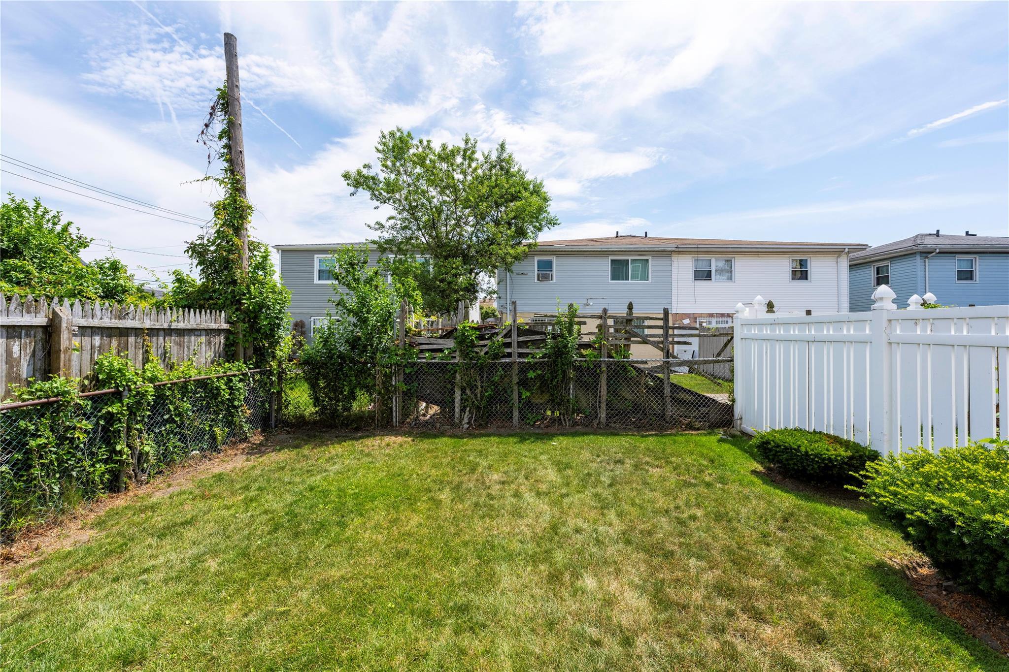 Single Family Beach 65th  Queens, NY 11692, MLS-884844-11