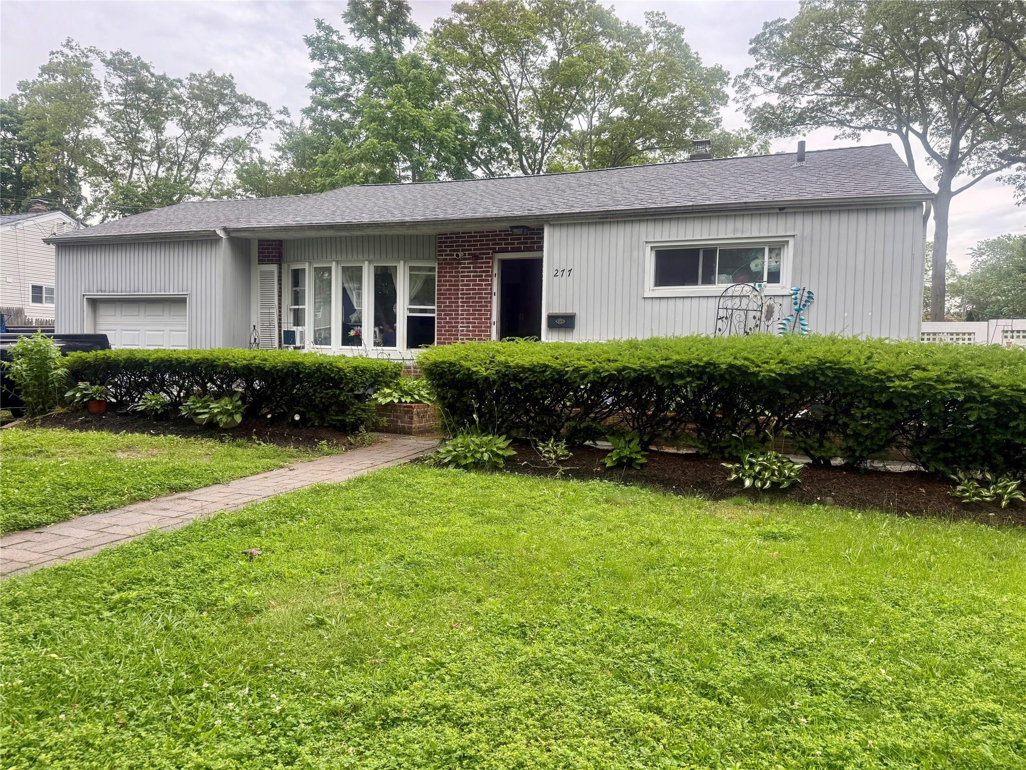 Single Family Phyllis  Suffolk County, NY 11772, MLS-884885-2