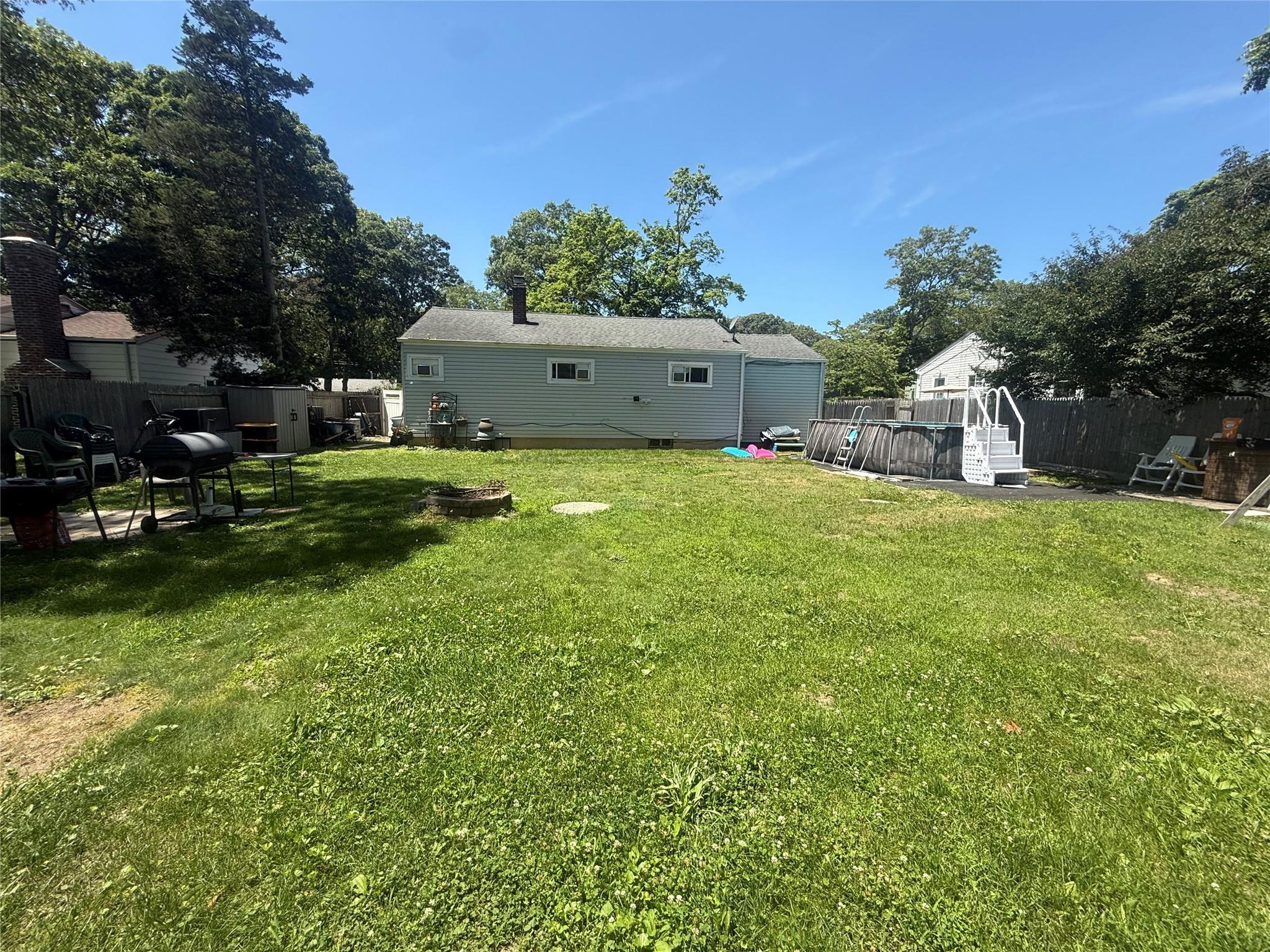 Single Family Phyllis  Suffolk County, NY 11772, MLS-884885-3
