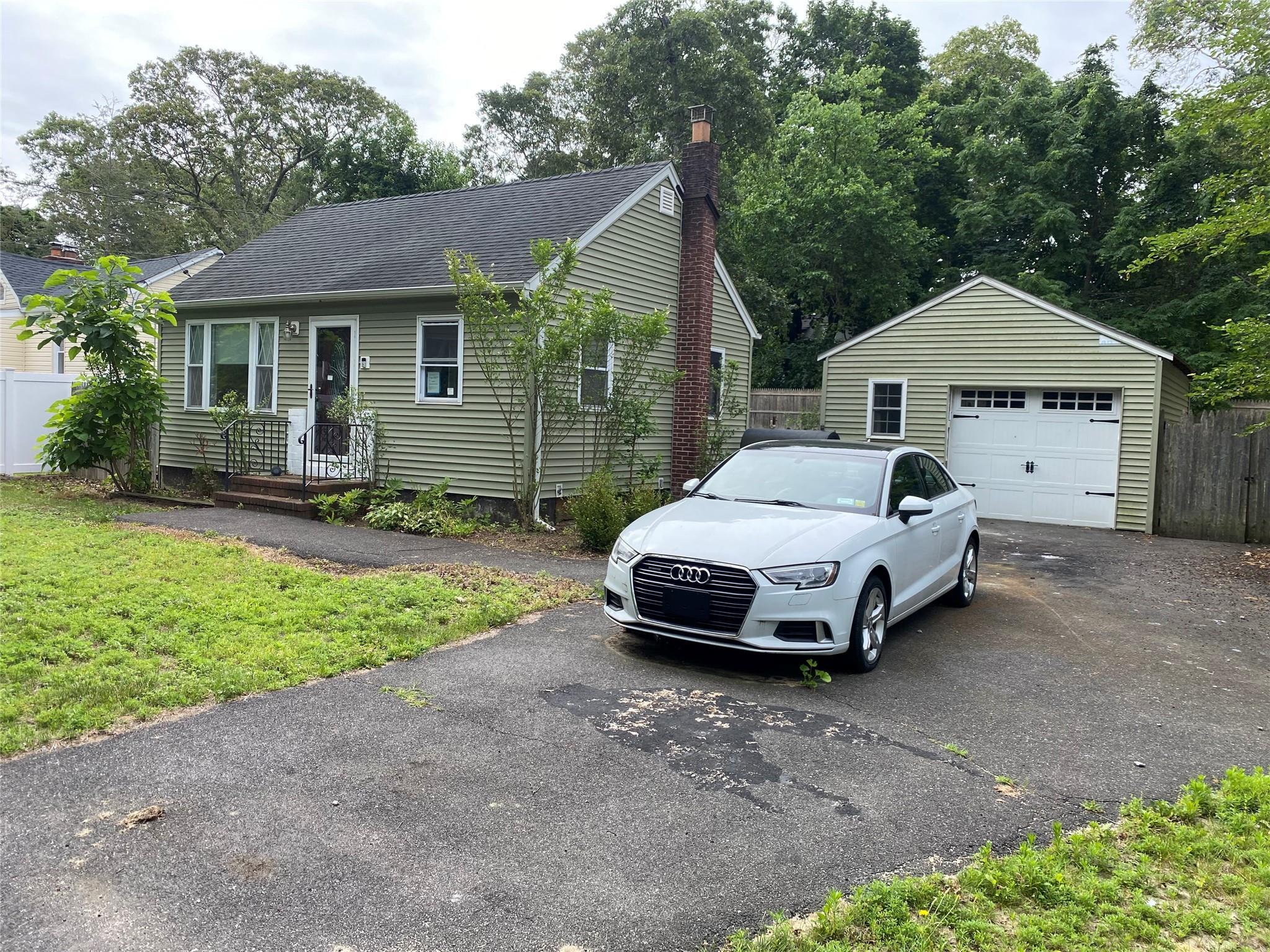 Single Family Ormond  Suffolk County, NY 11784, MLS-884901-2