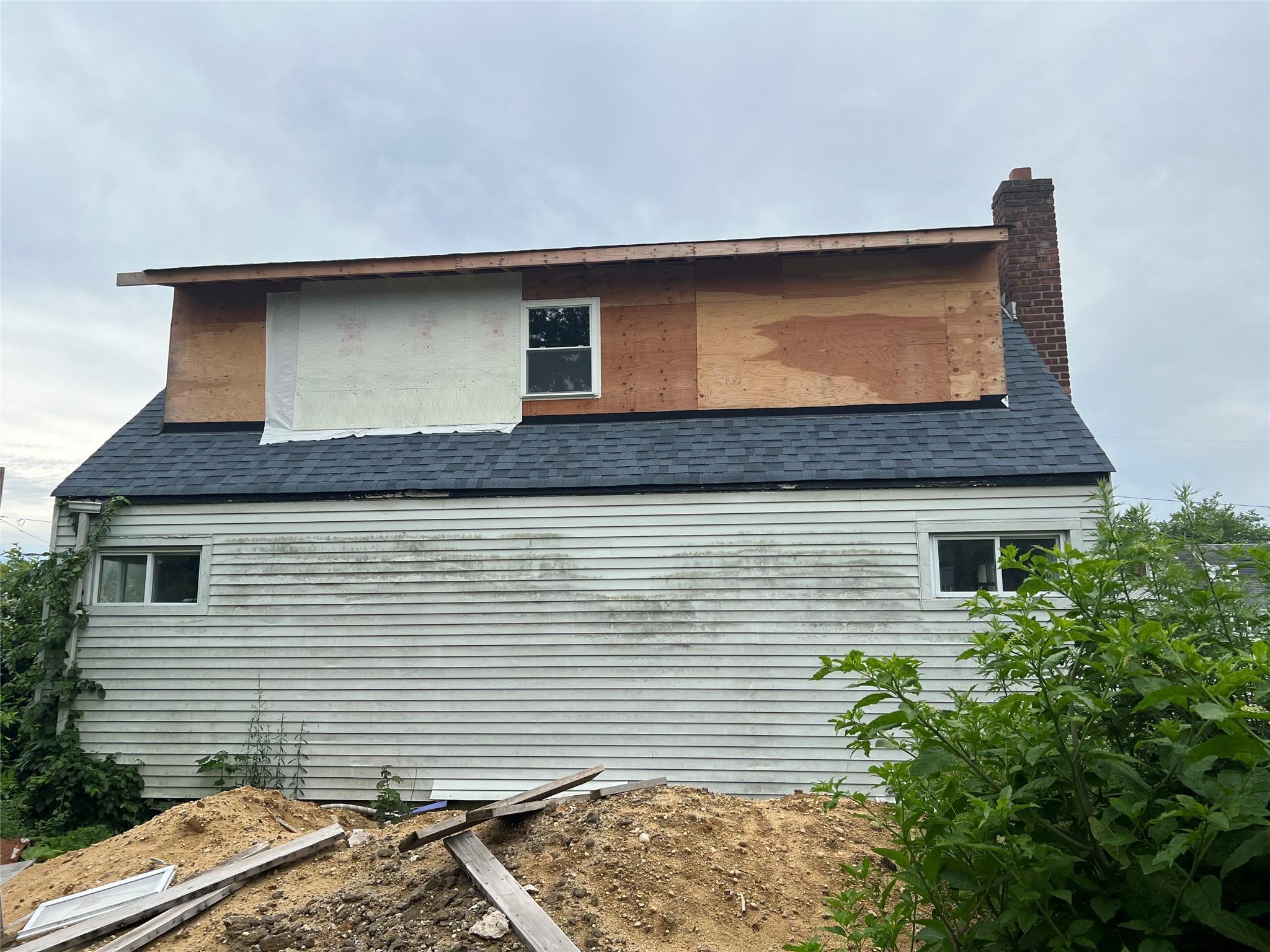 Single Family Hickory St  Suffolk County, NY 11722, MLS-884921-2