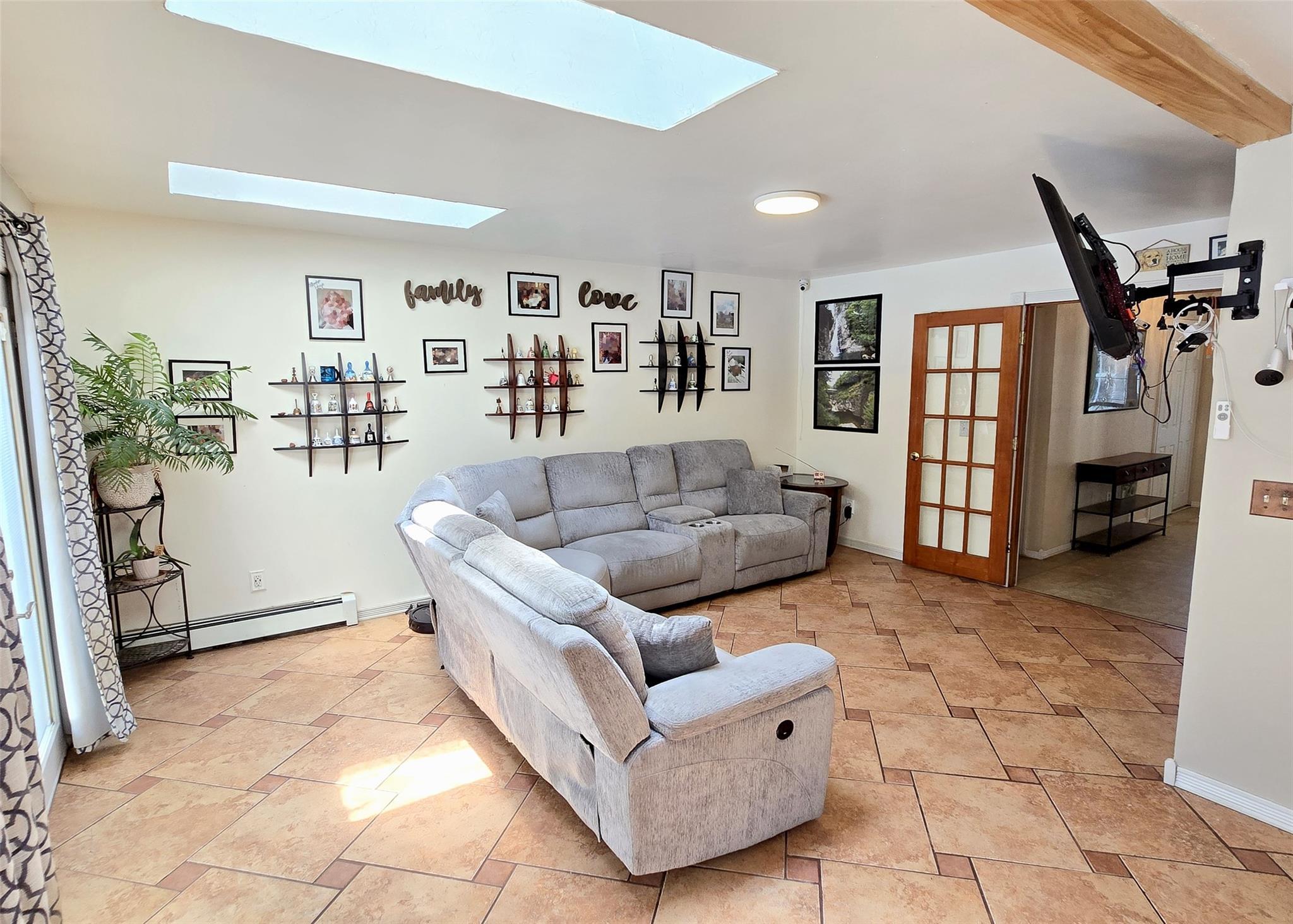 Single Family Sunset  Suffolk County, NY 11713, MLS-884967-5