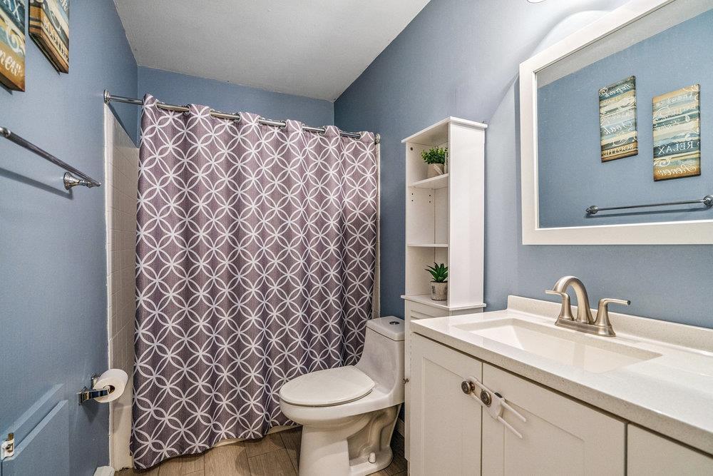 Single Family Lincoln  Suffolk County, NY 11776, MLS-884969-11