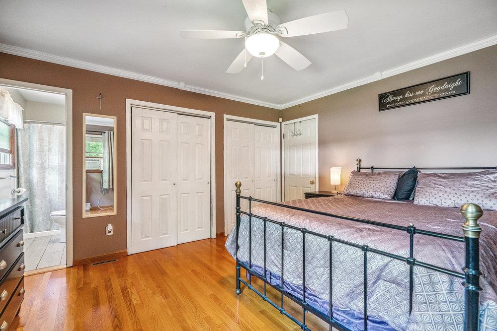 Single Family Lincoln  Suffolk County, NY 11776, MLS-884969-16