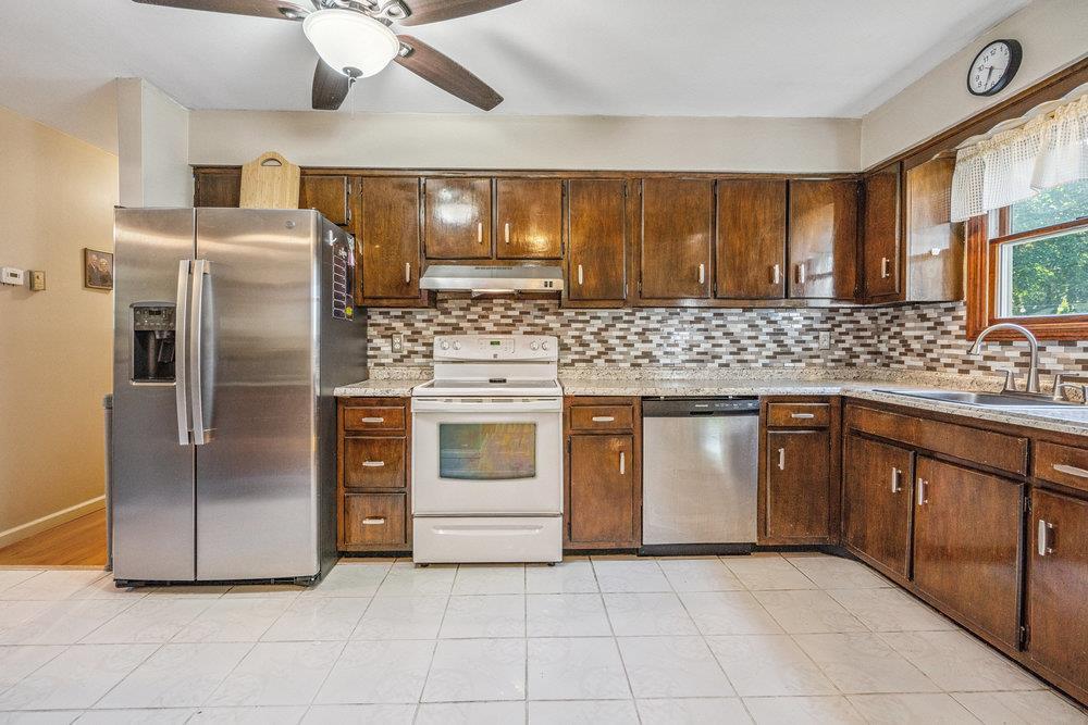 Single Family Lincoln  Suffolk County, NY 11776, MLS-884969-6