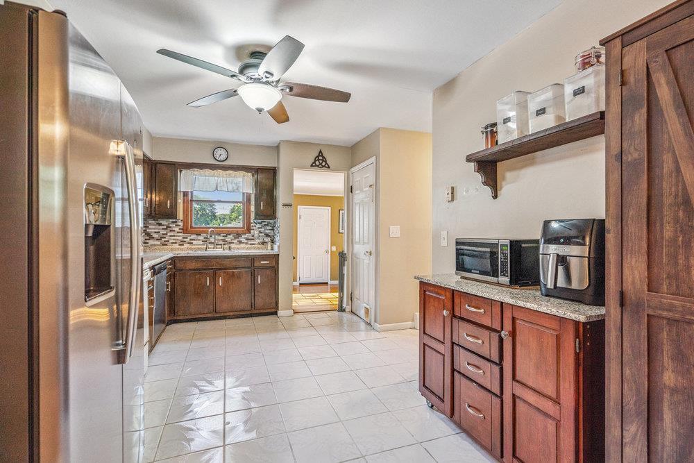 Single Family Lincoln  Suffolk County, NY 11776, MLS-884969-8