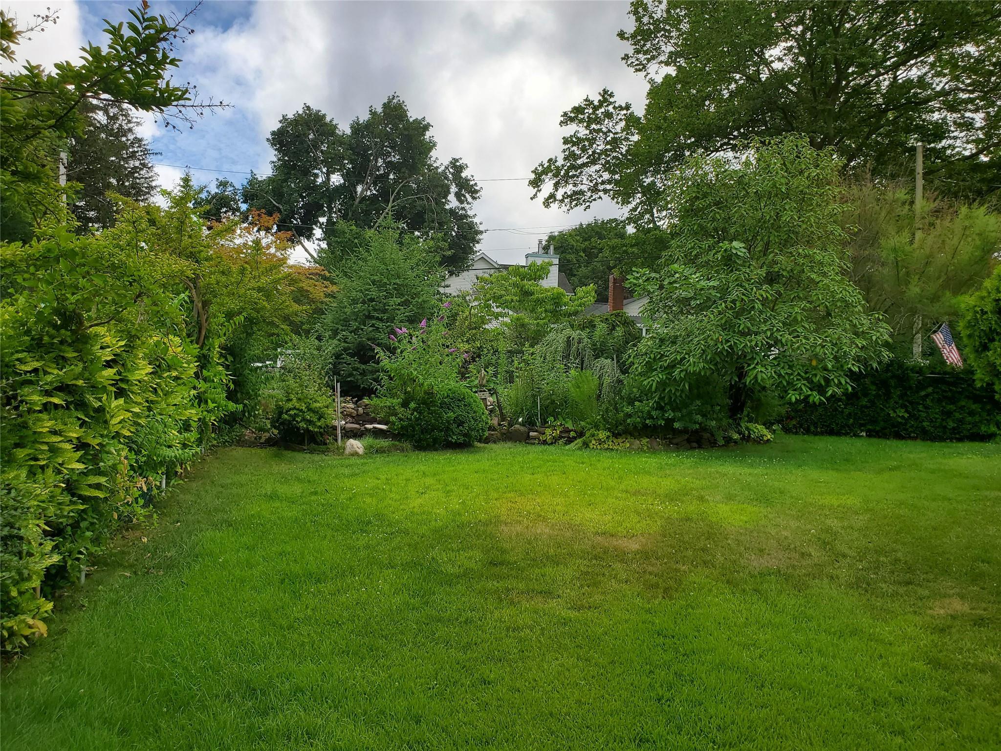Single Family Uranus  Suffolk County, NY 11778, MLS-884974-4