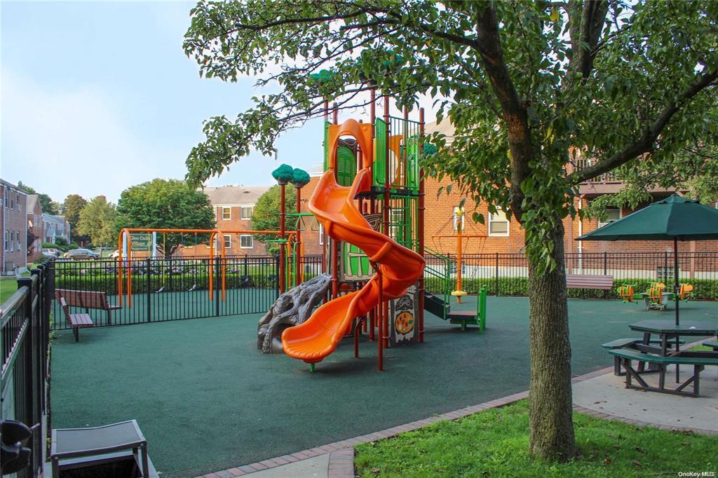 Coop 75  Queens, NY 11004, MLS-884983-11