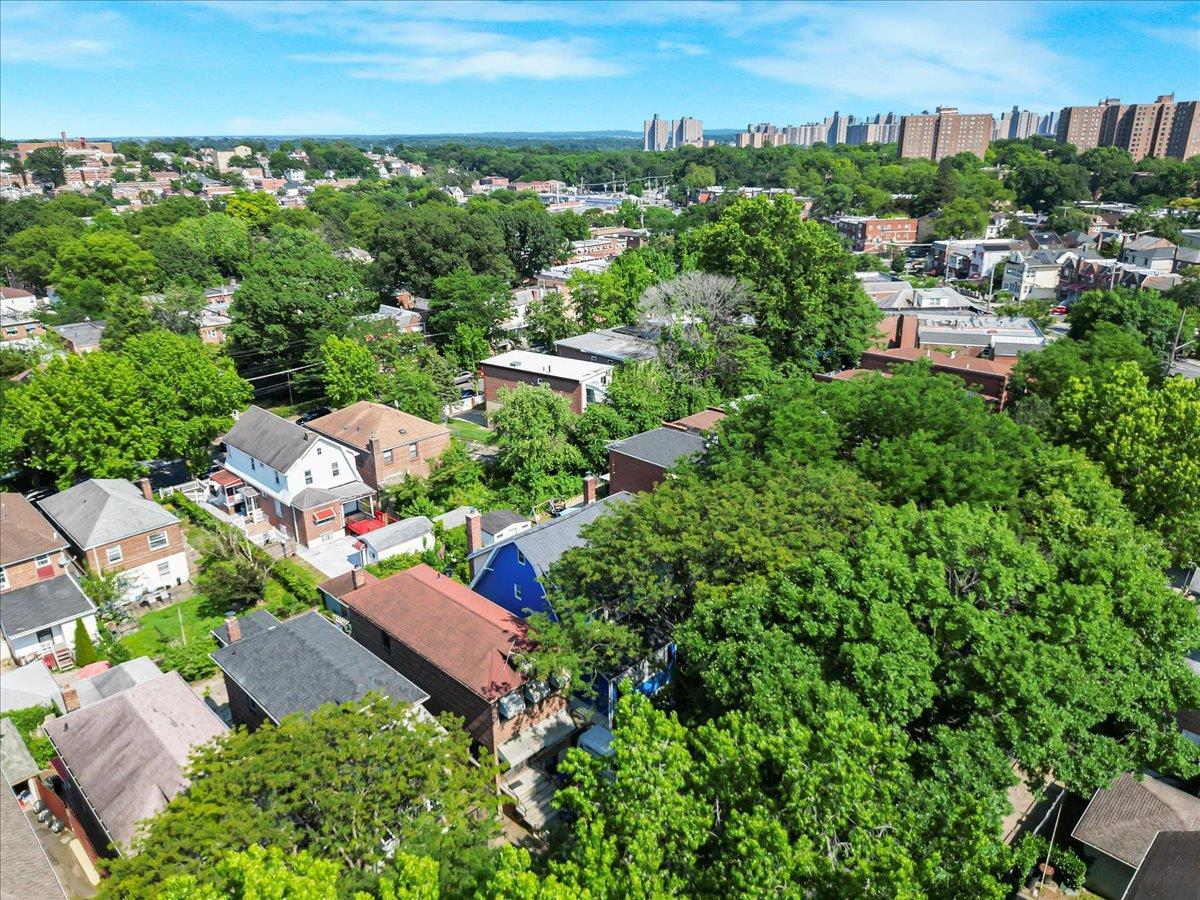 Single Family Wickham  Bronx, NY 10466, MLS-885009-5