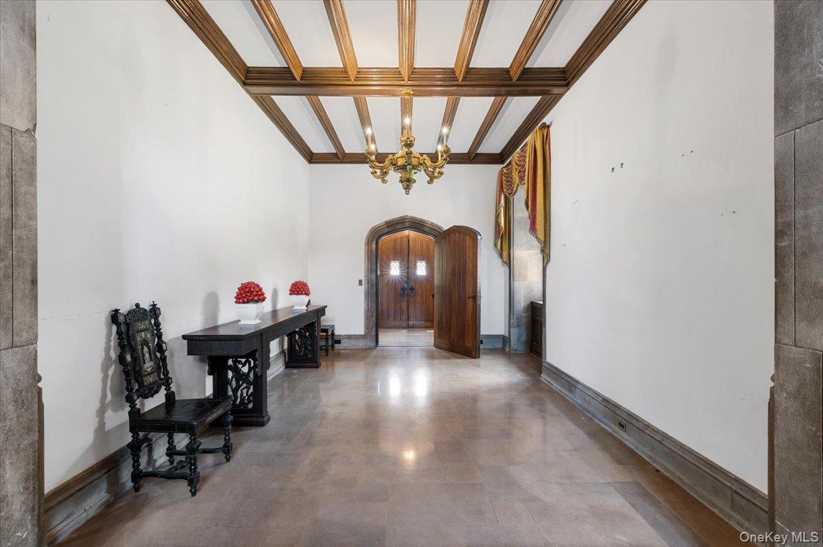 Single Family Horseshoe Nassau County, NY 11765, MLS-885062-11