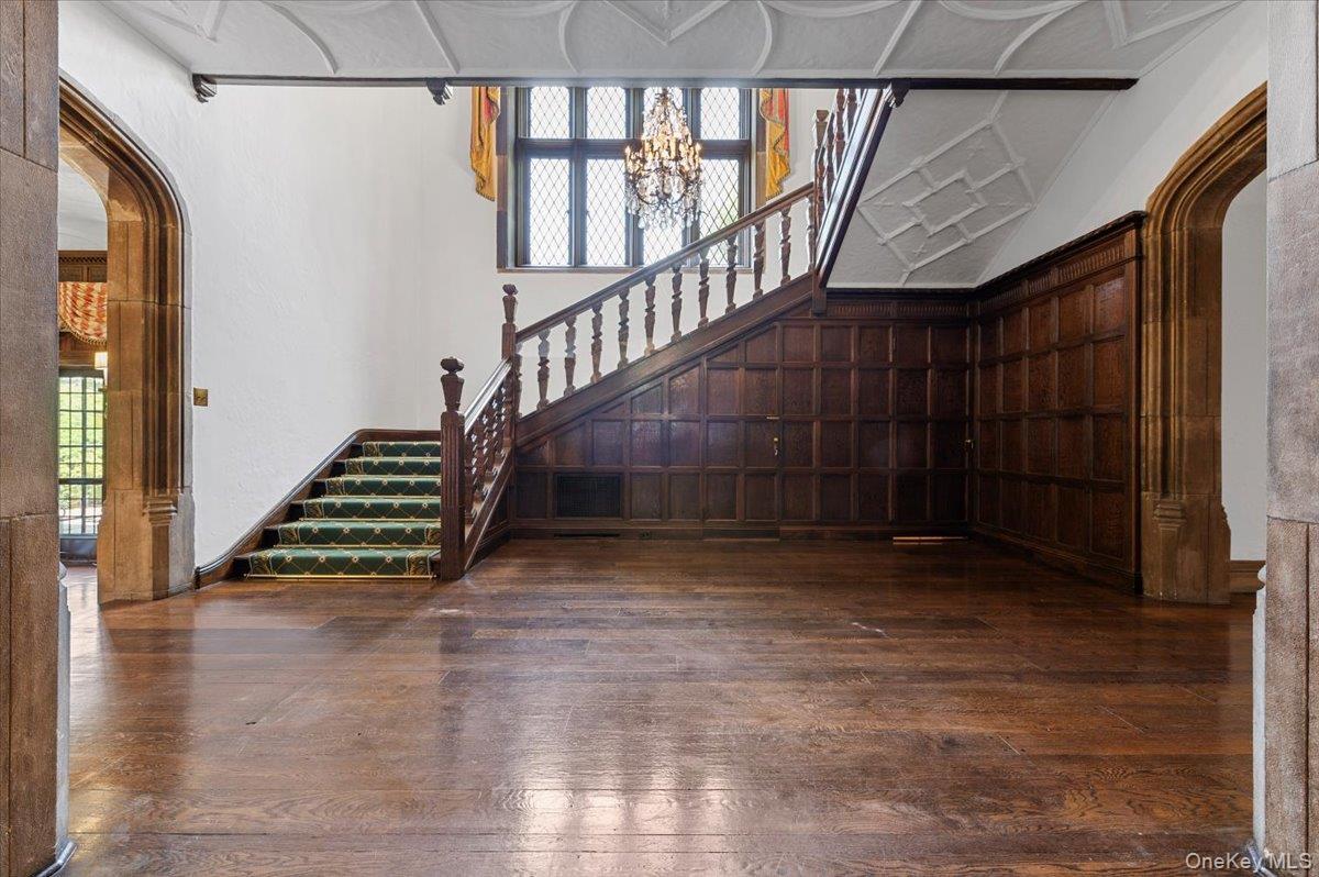 Single Family Horseshoe Nassau County, NY 11765, MLS-885062-13