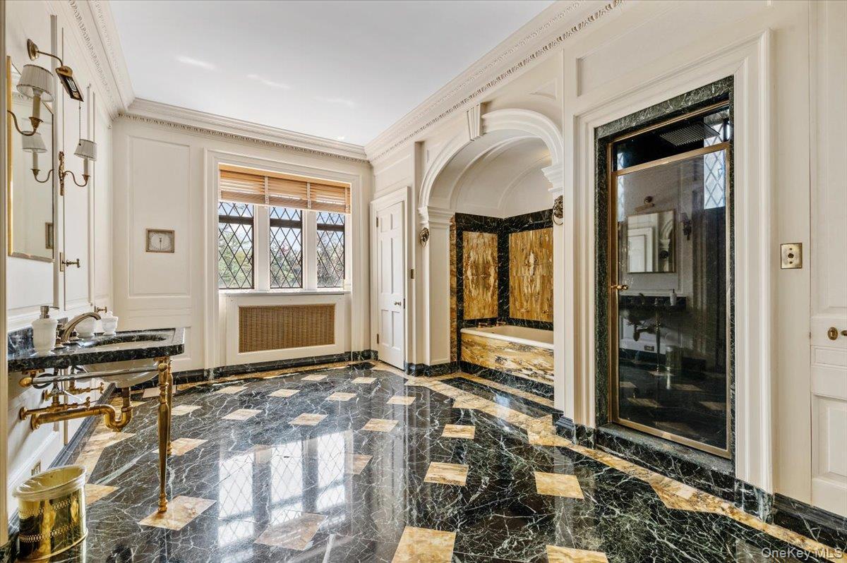 Single Family Horseshoe Nassau County, NY 11765, MLS-885062-38