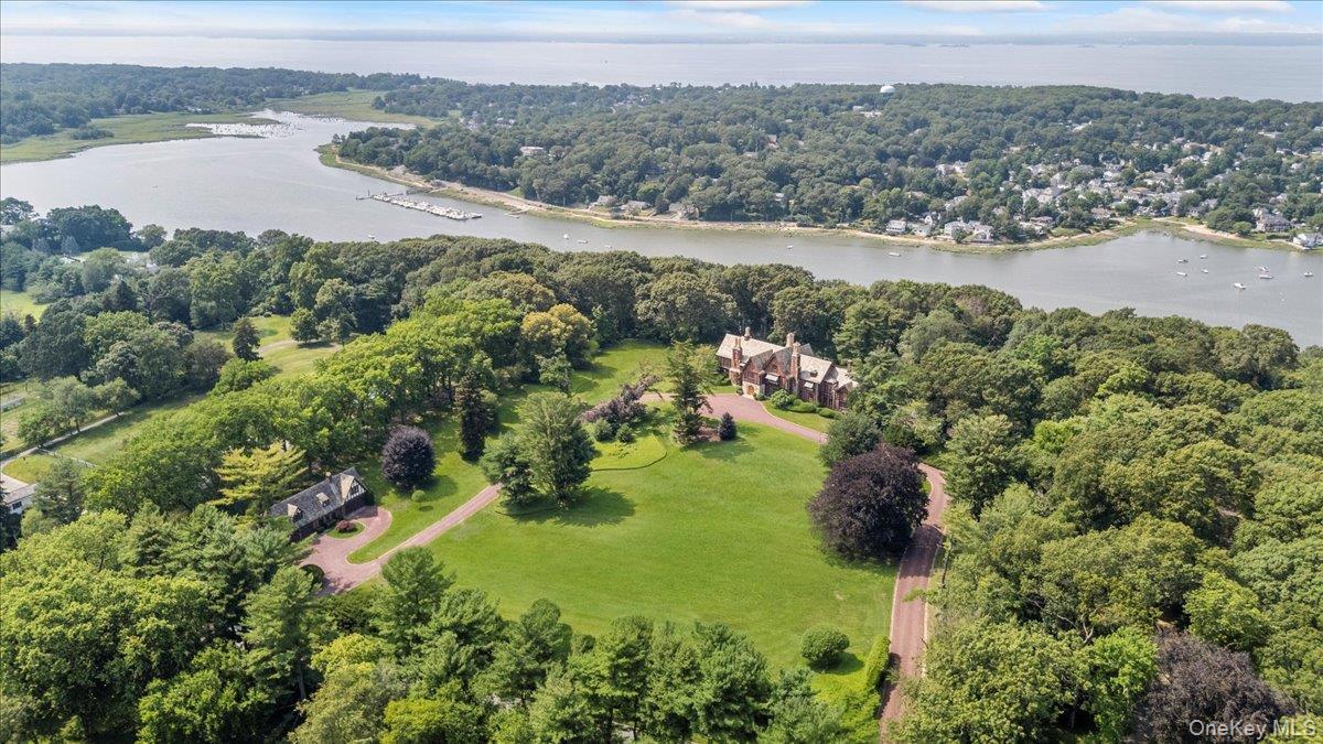 Single Family Horseshoe Nassau County, NY 11765, MLS-885062-6