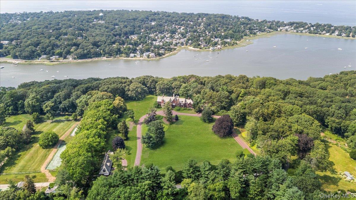 Single Family Horseshoe Nassau County, NY 11765, MLS-885062-7