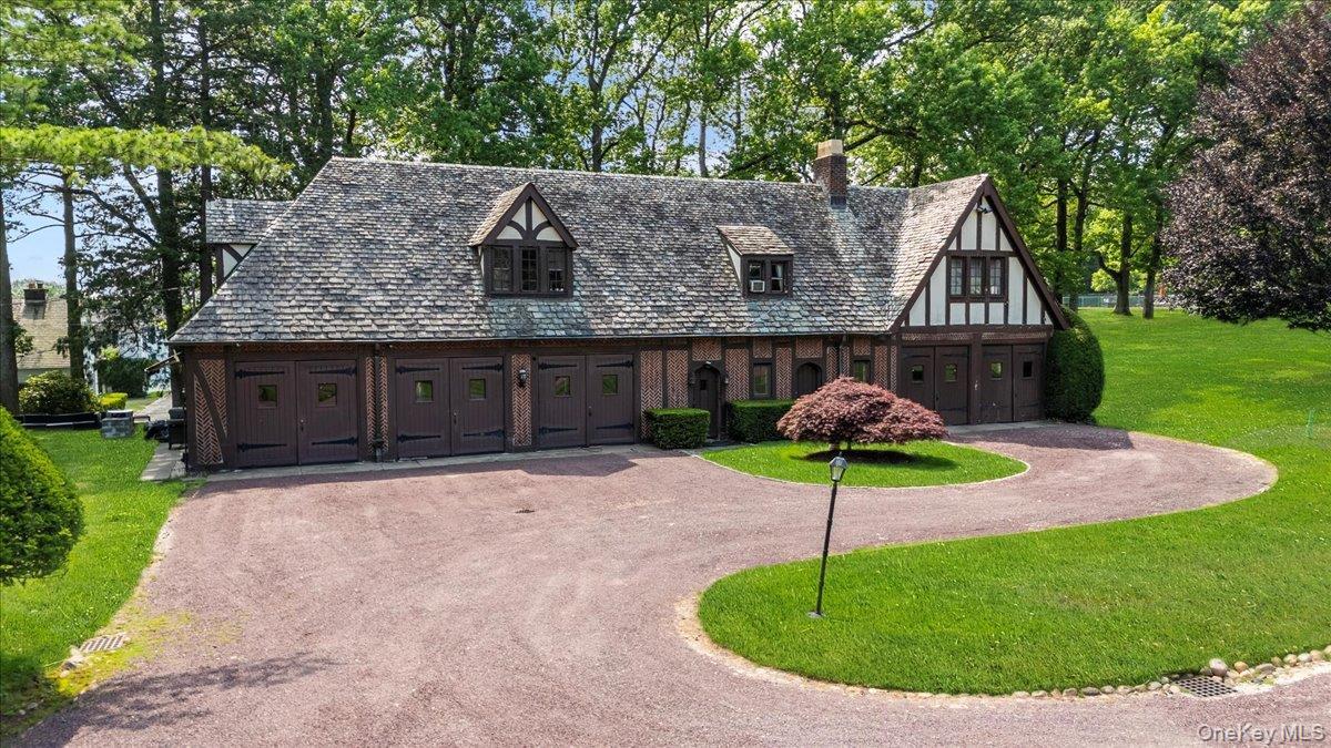 Single Family Horseshoe Nassau County, NY 11765, MLS-885062-9