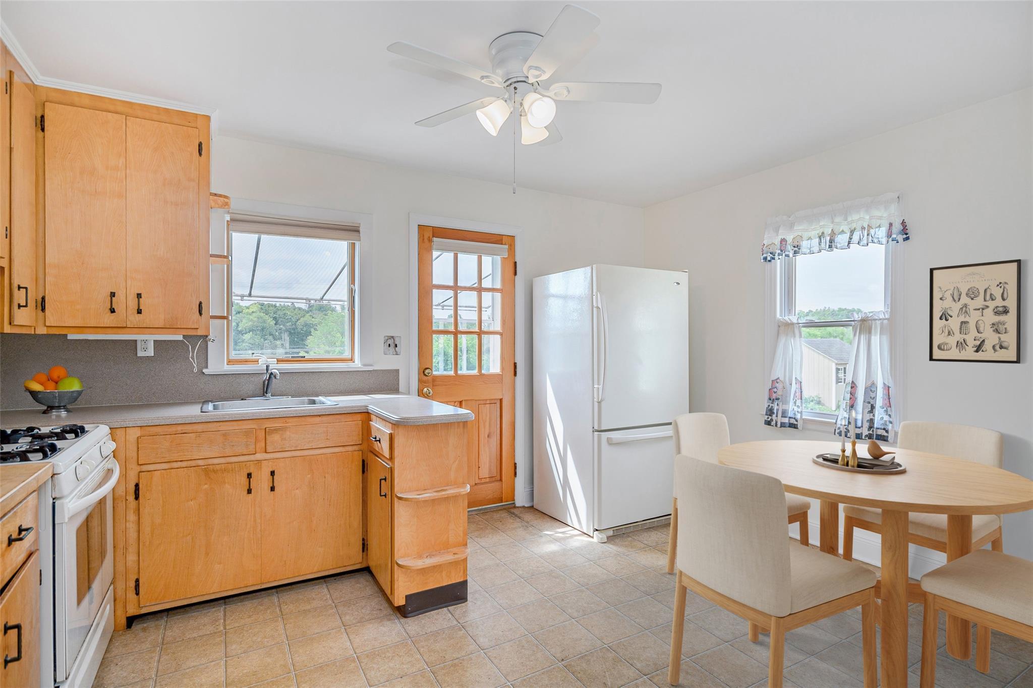 Single Family Grandview  Dutchess County, NY 12564, MLS-885069-11
