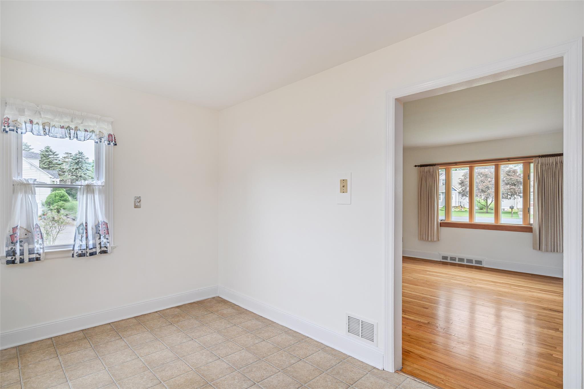 Single Family Grandview  Dutchess County, NY 12564, MLS-885069-14