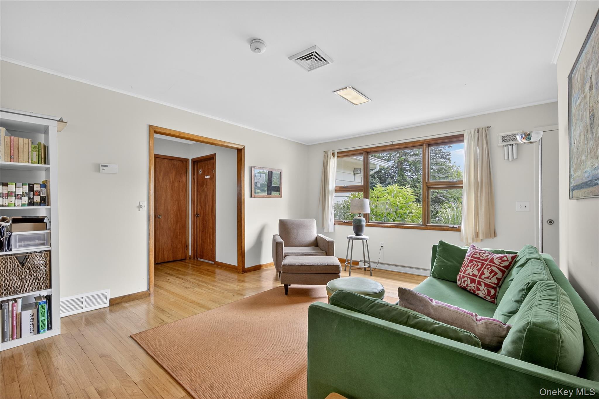 Single Family Broadway Dutchess County, NY 12571, MLS-885139-10