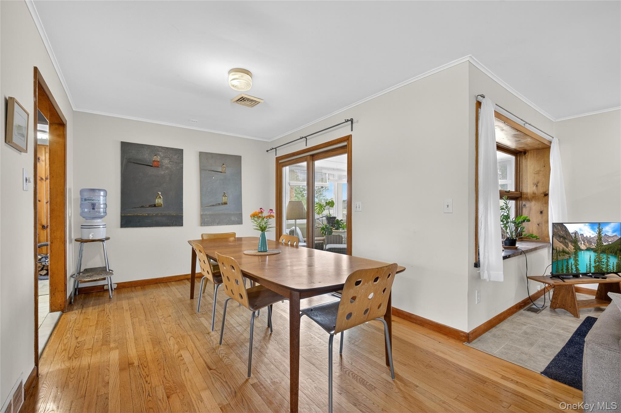 Single Family Broadway Dutchess County, NY 12571, MLS-885139-18