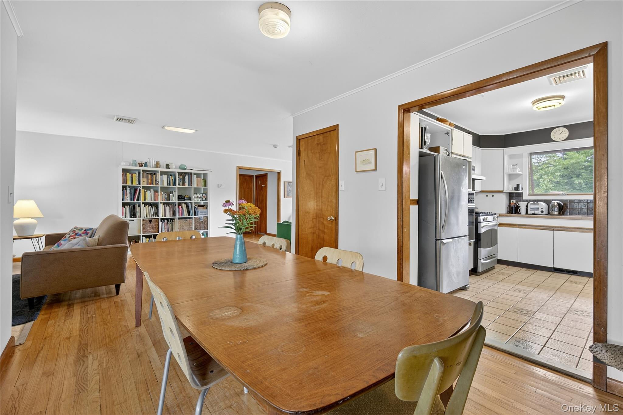 Single Family Broadway Dutchess County, NY 12571, MLS-885139-20